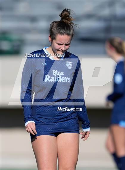 Thumbnail 1 in Bell vs. Eastlake (Blue Raider Invitational) photogallery.