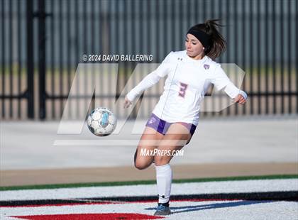 Thumbnail 2 in Bell vs. Eastlake (Blue Raider Invitational) photogallery.
