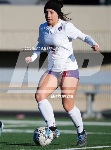 Thumbnail 2 in Bell vs. Eastlake (Blue Raider Invitational) photogallery.