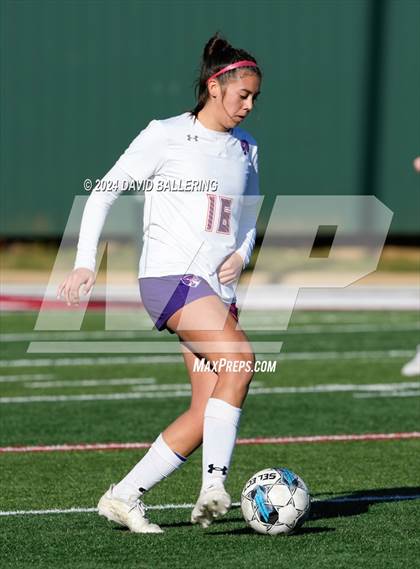 Thumbnail 1 in Bell vs. Eastlake (Blue Raider Invitational) photogallery.