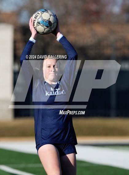 Thumbnail 1 in Bell vs. Eastlake (Blue Raider Invitational) photogallery.