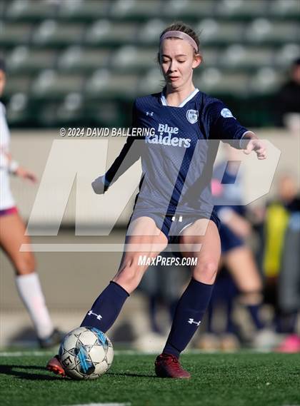 Thumbnail 3 in Bell vs. Eastlake (Blue Raider Invitational) photogallery.