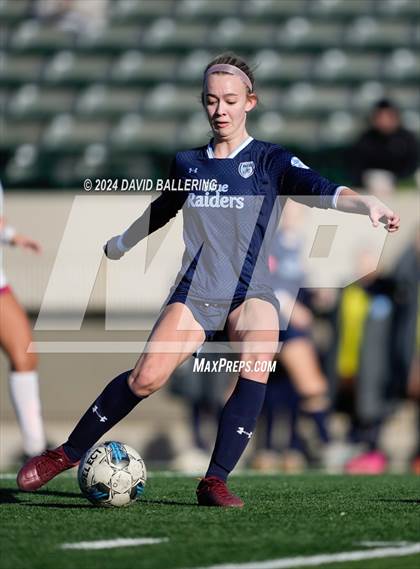 Thumbnail 2 in Bell vs. Eastlake (Blue Raider Invitational) photogallery.