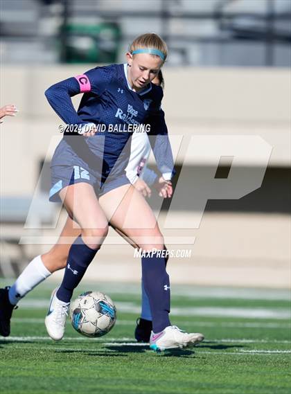Thumbnail 3 in Bell vs. Eastlake (Blue Raider Invitational) photogallery.