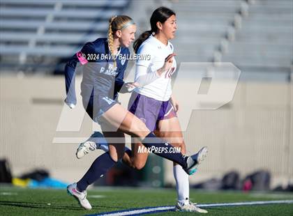 Thumbnail 3 in Bell vs. Eastlake (Blue Raider Invitational) photogallery.
