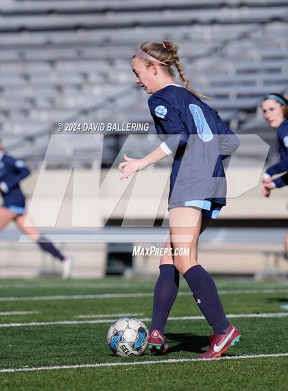 Thumbnail 2 in Bell vs. Eastlake (Blue Raider Invitational) photogallery.