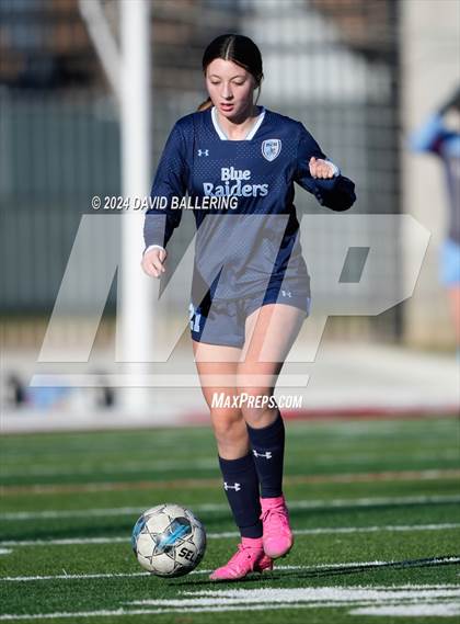 Thumbnail 1 in Bell vs. Eastlake (Blue Raider Invitational) photogallery.