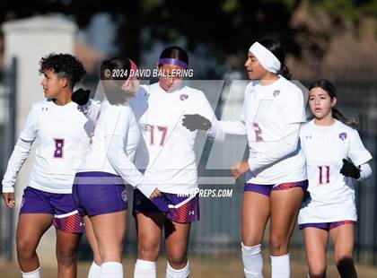 Thumbnail 2 in Bell vs. Eastlake (Blue Raider Invitational) photogallery.