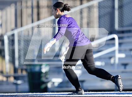 Thumbnail 3 in Bell vs. Eastlake (Blue Raider Invitational) photogallery.