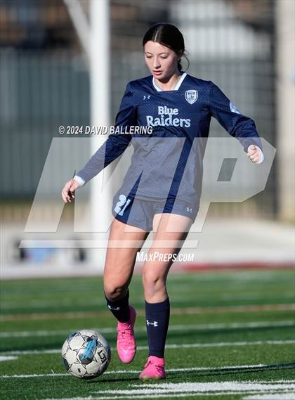 Thumbnail 2 in Bell vs. Eastlake (Blue Raider Invitational) photogallery.