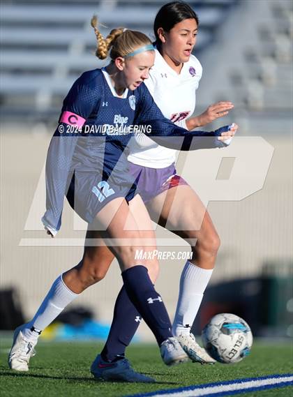Thumbnail 1 in Bell vs. Eastlake (Blue Raider Invitational) photogallery.