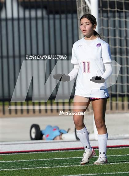 Thumbnail 3 in Bell vs. Eastlake (Blue Raider Invitational) photogallery.