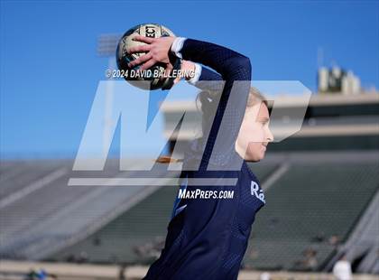 Thumbnail 2 in Bell vs. Eastlake (Blue Raider Invitational) photogallery.