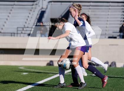 Thumbnail 1 in Bell vs. Eastlake (Blue Raider Invitational) photogallery.