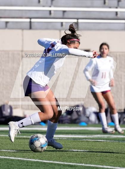 Thumbnail 1 in Bell vs. Eastlake (Blue Raider Invitational) photogallery.
