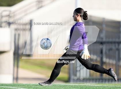 Thumbnail 1 in Bell vs. Eastlake (Blue Raider Invitational) photogallery.