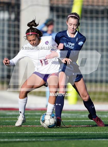 Thumbnail 3 in Bell vs. Eastlake (Blue Raider Invitational) photogallery.