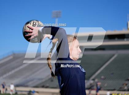 Thumbnail 2 in Bell vs. Eastlake (Blue Raider Invitational) photogallery.