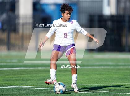 Thumbnail 2 in Bell vs. Eastlake (Blue Raider Invitational) photogallery.