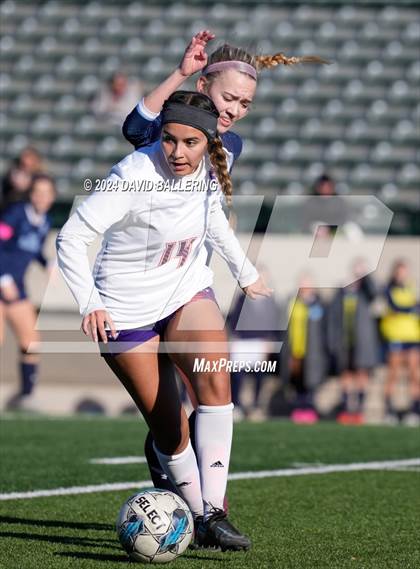 Thumbnail 1 in Bell vs. Eastlake (Blue Raider Invitational) photogallery.