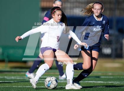 Thumbnail 2 in Bell vs. Eastlake (Blue Raider Invitational) photogallery.