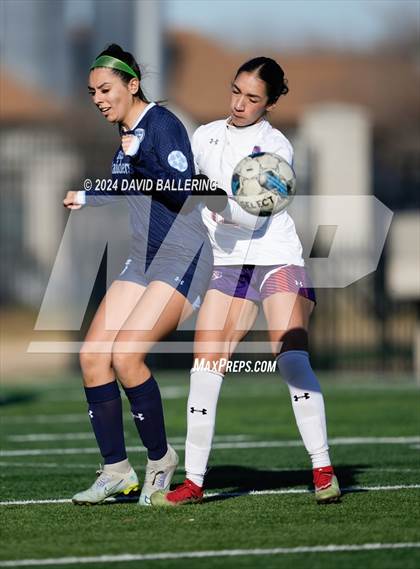 Thumbnail 2 in Bell vs. Eastlake (Blue Raider Invitational) photogallery.