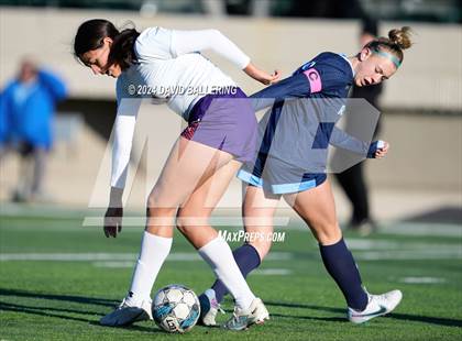 Thumbnail 3 in Bell vs. Eastlake (Blue Raider Invitational) photogallery.