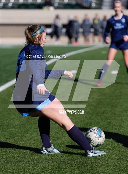 Thumbnail 2 in Bell vs. Eastlake (Blue Raider Invitational) photogallery.