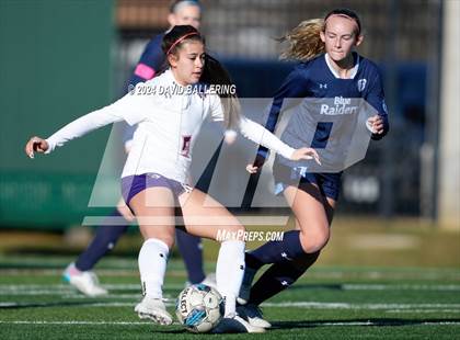 Thumbnail 3 in Bell vs. Eastlake (Blue Raider Invitational) photogallery.