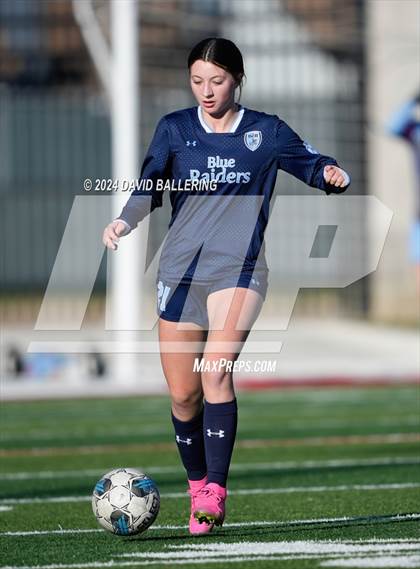 Thumbnail 3 in Bell vs. Eastlake (Blue Raider Invitational) photogallery.