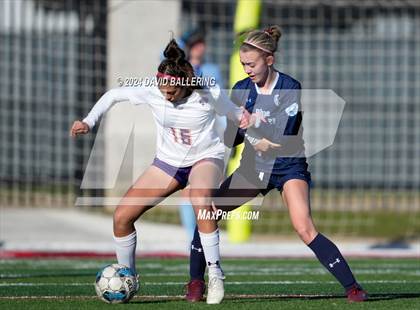 Thumbnail 3 in Bell vs. Eastlake (Blue Raider Invitational) photogallery.