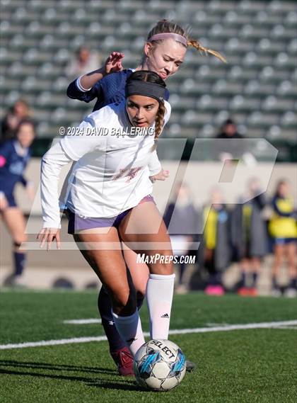Thumbnail 2 in Bell vs. Eastlake (Blue Raider Invitational) photogallery.