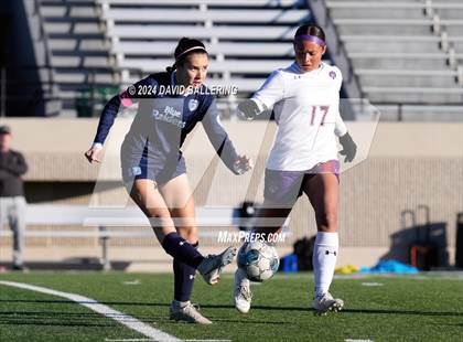 Thumbnail 3 in Bell vs. Eastlake (Blue Raider Invitational) photogallery.