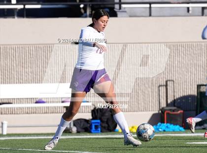 Thumbnail 3 in Bell vs. Eastlake (Blue Raider Invitational) photogallery.