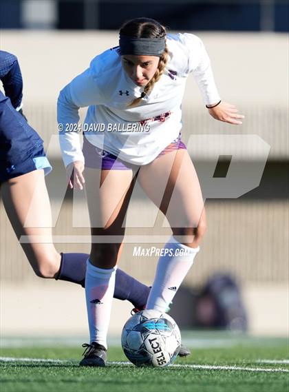 Thumbnail 3 in Bell vs. Eastlake (Blue Raider Invitational) photogallery.