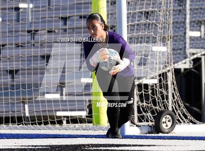 Thumbnail 3 in Bell vs. Eastlake (Blue Raider Invitational) photogallery.