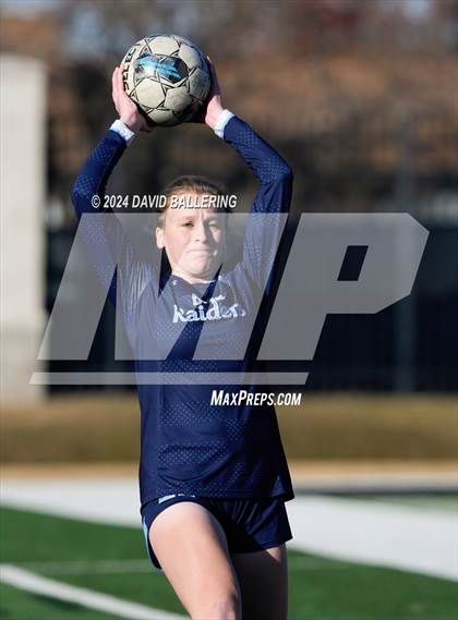 Thumbnail 3 in Bell vs. Eastlake (Blue Raider Invitational) photogallery.