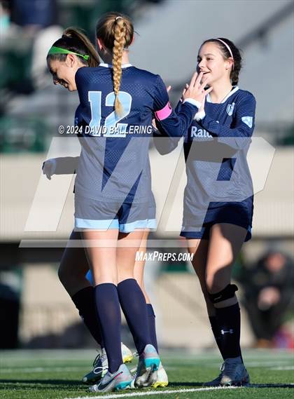 Thumbnail 1 in Bell vs. Eastlake (Blue Raider Invitational) photogallery.