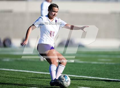 Thumbnail 3 in Bell vs. Eastlake (Blue Raider Invitational) photogallery.