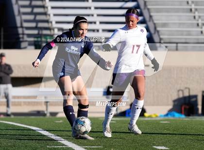 Thumbnail 2 in Bell vs. Eastlake (Blue Raider Invitational) photogallery.