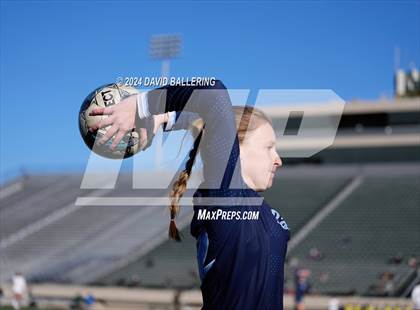 Thumbnail 3 in Bell vs. Eastlake (Blue Raider Invitational) photogallery.