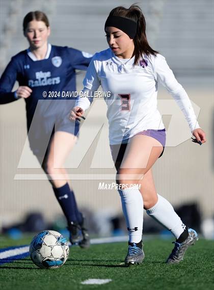 Thumbnail 2 in Bell vs. Eastlake (Blue Raider Invitational) photogallery.
