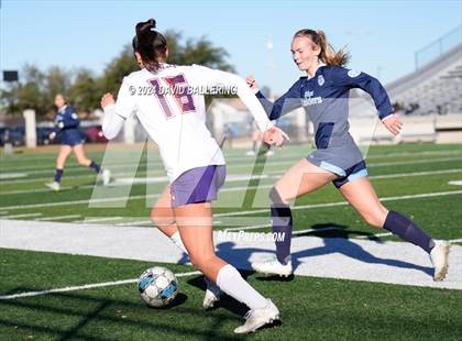 Thumbnail 2 in Bell vs. Eastlake (Blue Raider Invitational) photogallery.