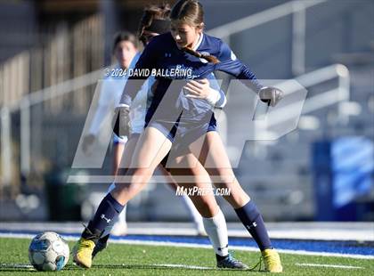 Thumbnail 3 in Bell vs. Eastlake (Blue Raider Invitational) photogallery.