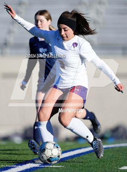 Thumbnail 1 in Bell vs. Eastlake (Blue Raider Invitational) photogallery.