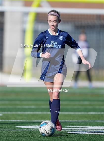 Thumbnail 2 in Bell vs. Eastlake (Blue Raider Invitational) photogallery.