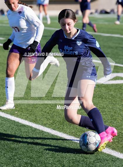 Thumbnail 3 in Bell vs. Eastlake (Blue Raider Invitational) photogallery.