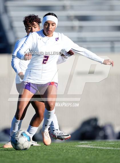 Thumbnail 3 in Bell vs. Eastlake (Blue Raider Invitational) photogallery.