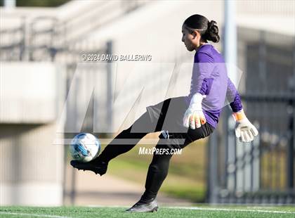 Thumbnail 2 in Bell vs. Eastlake (Blue Raider Invitational) photogallery.