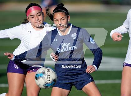 Thumbnail 3 in Bell vs. Eastlake (Blue Raider Invitational) photogallery.